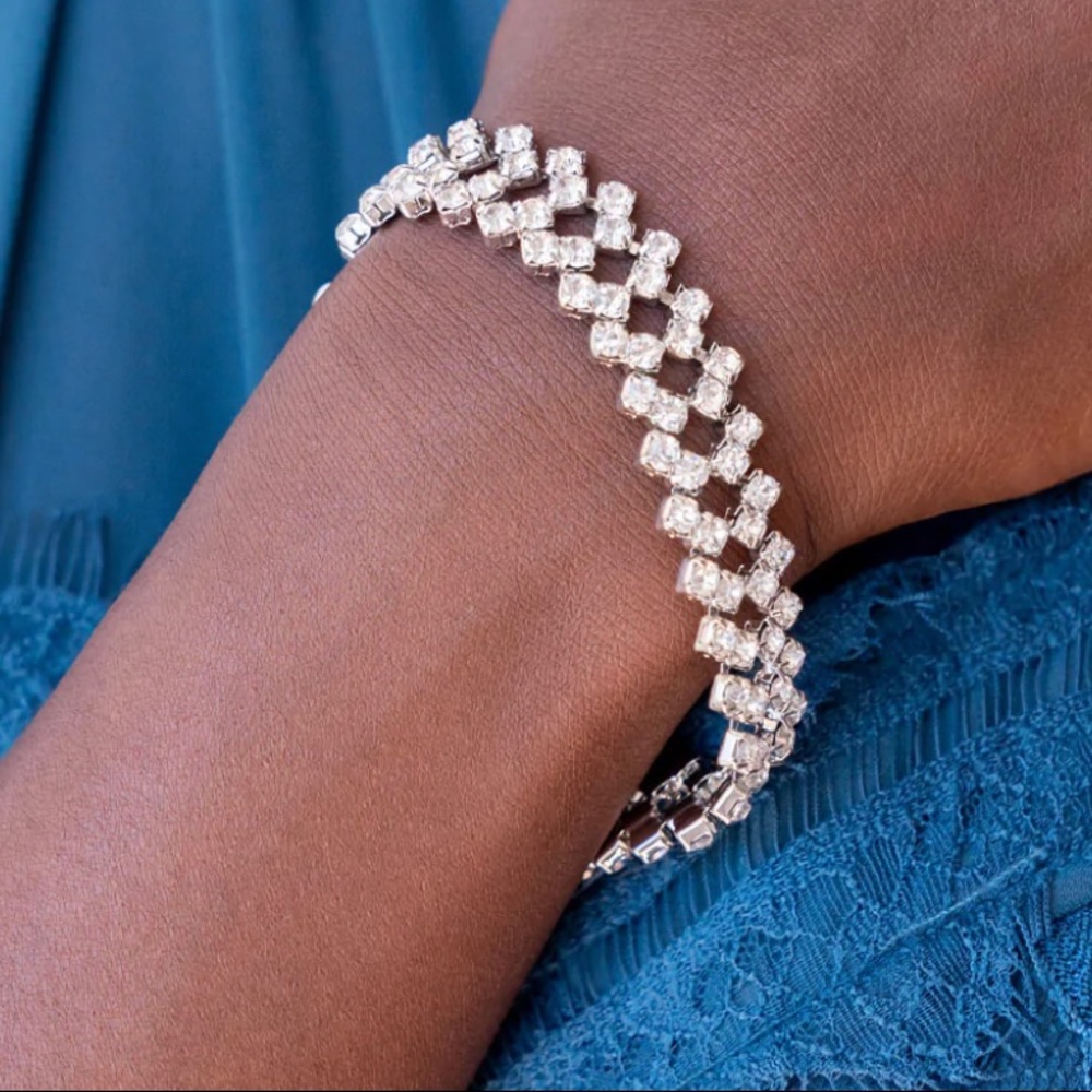 Seize the Sizzle- White Rhinestone Bracelet Herringbone Pattern NWT!!.